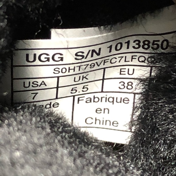 NEW UGG Lilou Genuine Shearling Lined Short Boot - Picture 8 of 8